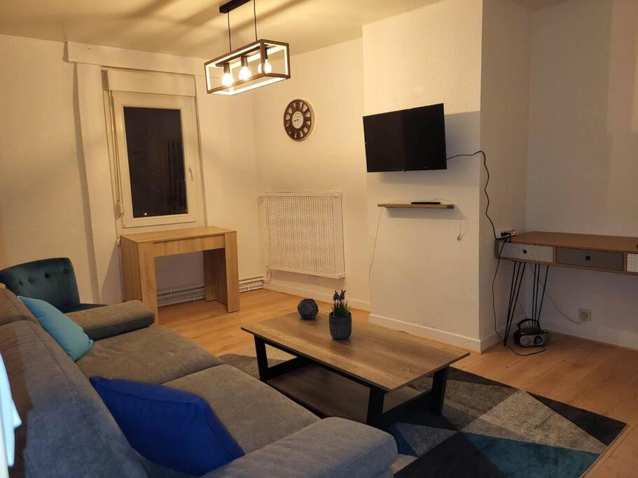 Apartamento Domaine Du Nuton Sauvage Charleville-Mézières Exterior foto